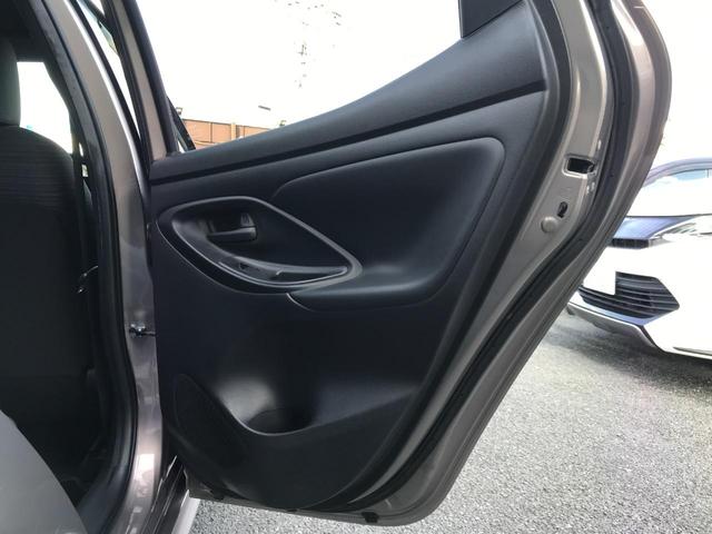 ヤリス Z ドライブレコーダー ETC バックカメラ ナビ クリアランスソナー オートクルーズコントロール レーンアシスト 衝突被害軽減システム オートマチックハイビーム LEDヘッドランプ スマートキー(29枚目)