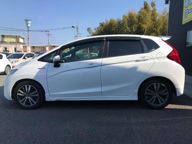 フィットハイブリッド Sパッケージ ハイブリッド ドライブレコーダー ETC バックカメラ ナビ TV オートクルーズコントロール オートライト LEDヘッドランプ スマートキー アイドリングストップ 電動格納ミラー AT(15枚目)