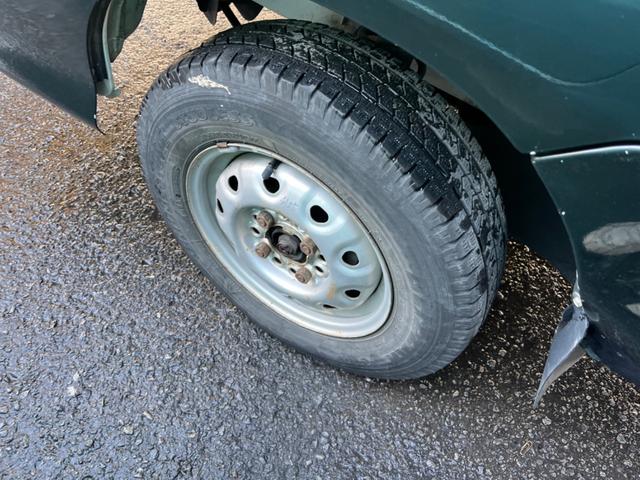 ハイゼットトラック ジャンボ　切替式４ＷＤ　エアコン　パワステ　パワーウィンド　ワイヤレスドアロック　シングルエアバッグ　純正ラジオ　マニュアル５速ミッション（21枚目）