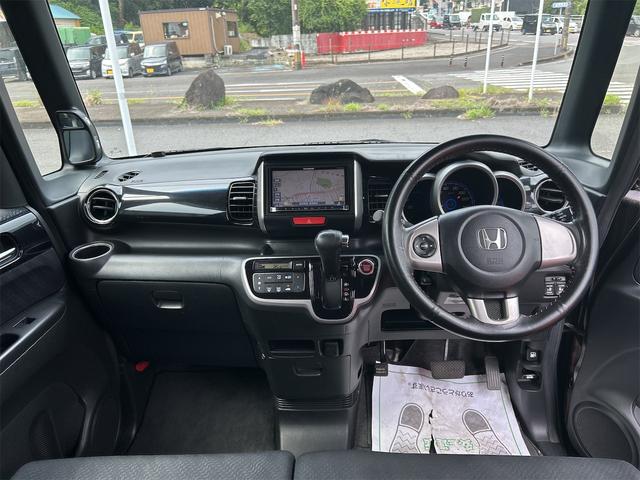 Ｎ－ＢＯＸ＋カスタム Ｇ・Ｌパッケージ　両側電動スライドドア　ナビ　オートライト　ＨＩＤ　スマートキー　アイドリングストップ　電動格納ミラー　ベンチシート　ＣＶＴ　盗難防止システム　ＡＢＳ　ＥＳＣ　ＣＤ　ＤＶＤ再生　アルミホイール（2枚目）