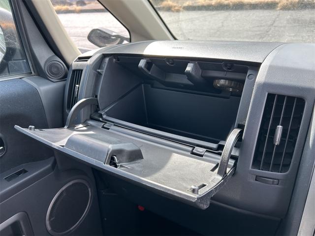 デリカＤ：５ Ｇ　パワーパッケージ　４ＷＤ　ＥＴＣ　バックカメラ　ナビ　ＴＶ　オートクルーズコントロール　両側スライド・片側電動　オートライト　ＨＩＤ　スマートキー　電動格納ミラー　３列シート　ＣＶＴ　アルミホイール　ＣＤ　ＤＶＤ再生（48枚目）