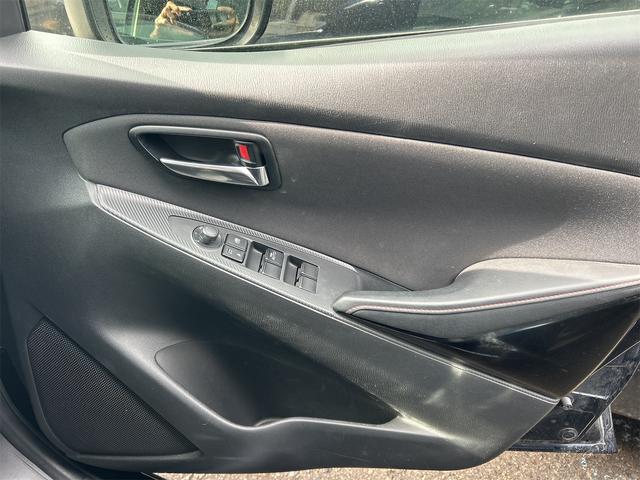 デミオ ＸＤツーリング　４ＷＤ　ＥＴＣ　バックカメラ　ナビ　ＴＶ　オートクルーズコントロール　レーンアシスト　衝突被害軽減システム　アルミホイール　オートライト　ＬＥＤヘッドランプ　スマートキー　アイドリングストップ（30枚目）