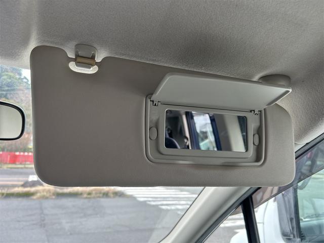 フリード Ｇ　ジャストセレクション　ドライブレコーダー　ＥＴＣ　バックカメラ　ナビ　ＴＶ　両側スライド・片側電動　オートライト　ＨＩＤ　キーレスエントリー　電動格納ミラー　ウォークスルー　ＣＶＴ　ＣＤ　ＤＶＤ再生　ＵＳＢ（38枚目）