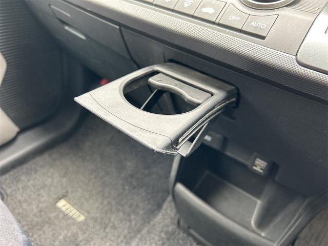 フリード Ｇ　ジャストセレクション　ドライブレコーダー　ＥＴＣ　バックカメラ　ナビ　ＴＶ　両側スライド・片側電動　オートライト　ＨＩＤ　キーレスエントリー　電動格納ミラー　ウォークスルー　ＣＶＴ　ＣＤ　ＤＶＤ再生　ＵＳＢ（44枚目）