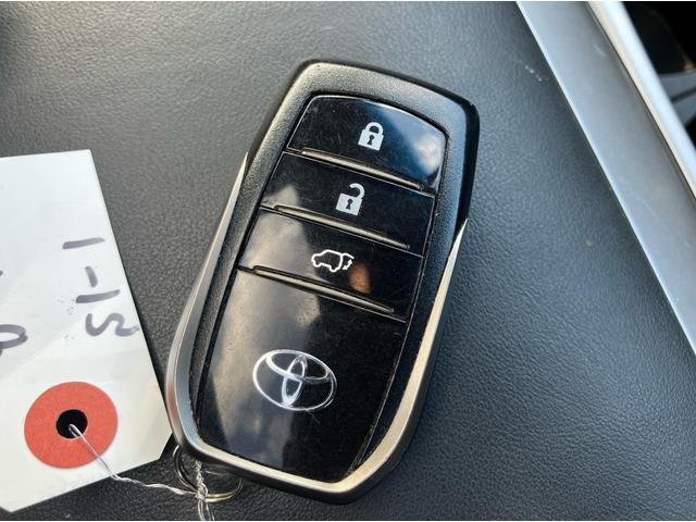 TOYOTA LAND CRUISER ZX | 2020 | BLACK | 24077 km | details TOYOTA LAND CRUISER ZX | 2020 | BLACK | 24077 km | details