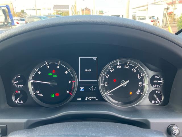 TOYOTA LAND CRUISER ZX | 2020 | BLACK | 24077 km | details TOYOTA LAND CRUISER ZX | 2020 | BLACK | 24077 km | details