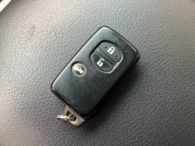 マークＸ ２５０Ｇ　リラックスセレクション　ナビテレビ　ＥＴＣ　ドライブレコーダー　スマートキー　プッシュスタート　セキュリティー　パワーシート　ＨＩＤライト　純正アルミホイール（19枚目）