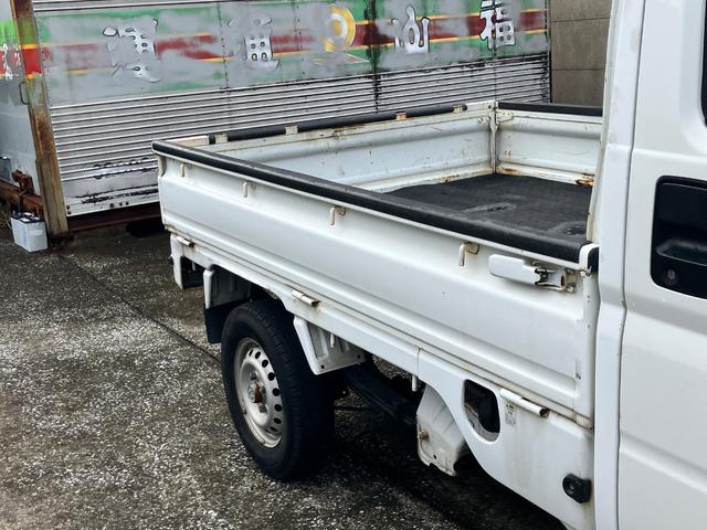 アクティトラック ＳＤＸ　４ＷＤ　軽トラック　５速マニュアル車　エアコン　パワーステアリング　運転席エアバッグ　最大積載量３５０ｋｇ　ヘッドライトレベライザー（13枚目）