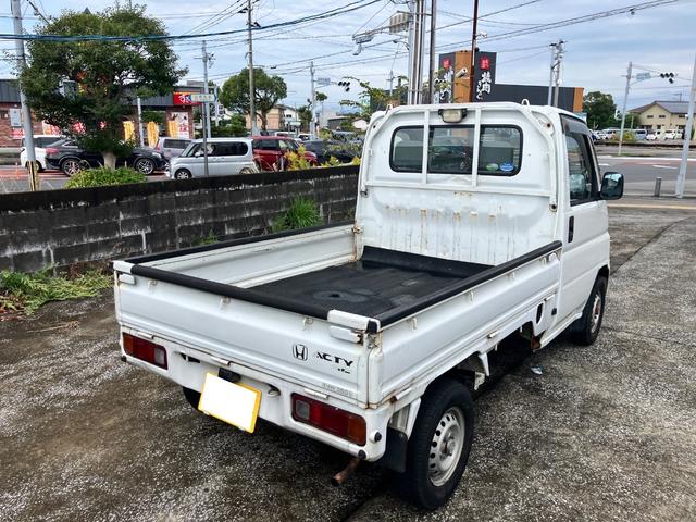 アクティトラック ＳＤＸ　４ＷＤ　軽トラック　５速マニュアル車　エアコン　パワーステアリング　運転席エアバッグ　最大積載量３５０ｋｇ　ヘッドライトレベライザー（22枚目）