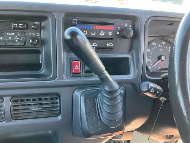 サンバーバン ディアス 記録簿新車継続記載 コラムAT 両側スライドドア キーレスエントリー エアコン パワーステアリング パワーウィンドウ 運転席エアバッグ 助手席エアバッグ(7枚目)