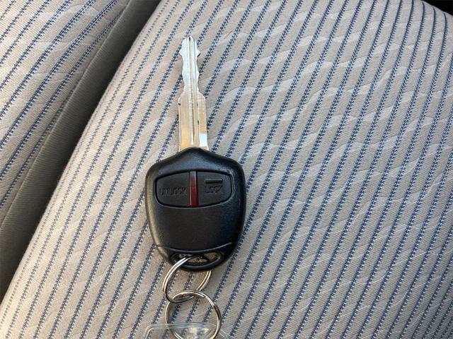 S アイドリングストップ キーレスエントリー CDデッキ 電動格納ドアミラー ベンチシート CVT 車検令和5年2月(4枚目)