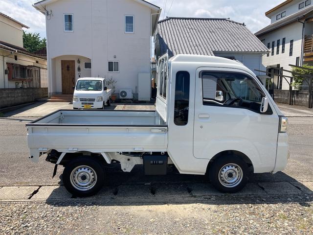 ジャンボSAIIIt 4WD ワンオーナー 禁煙車 衝突被害軽減システム クリアランスソナー 横滑り防止機能 LEDヘッドライト キーレスエントリー オートライト CDデッキ パワーウィンド エアコン パワステ 三方開(10枚目)
