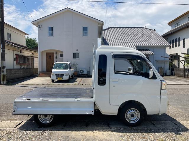 ジャンボSAIIIt 4WD ワンオーナー 禁煙車 衝突被害軽減システム クリアランスソナー 横滑り防止機能 LEDヘッドライト キーレスエントリー オートライト CDデッキ パワーウィンド エアコン パワステ 三方開(11枚目)