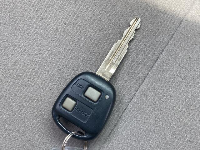 L ワンオーナー 禁煙車 メモリーナビフルセグTV Bluetooth DVD再生 ETC キーレスエントリー 電動格納ドアミラー ベンチシート CVT 盗難防止システム アイドリングストップ(41枚目)