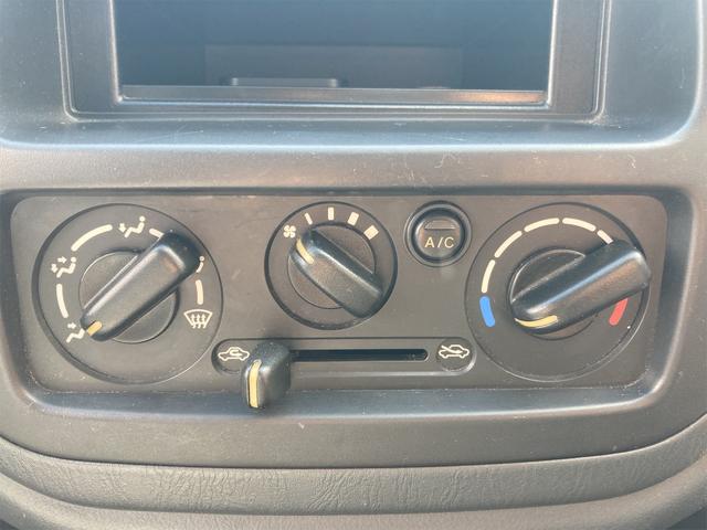 Bターボ タイミングチェーン インタークーラーターボ オートマ車 CDデッキ ABS 運転席・助手席エアバック(5枚目)