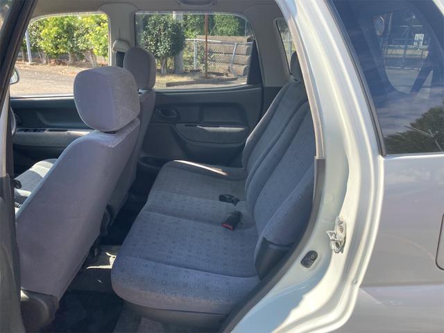 Bターボ タイミングチェーン インタークーラーターボ オートマ車 CDデッキ ABS 運転席・助手席エアバック(25枚目)