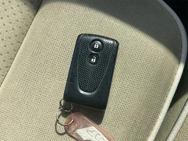 ココアプラスG バックカメラ ETC スマートキー CDデッキ オートエアコン 電動格納ドアミラー ベンチシート CVT 盗難防止システム ルーフレール ABS 運転席・助手席エアバック(7枚目)