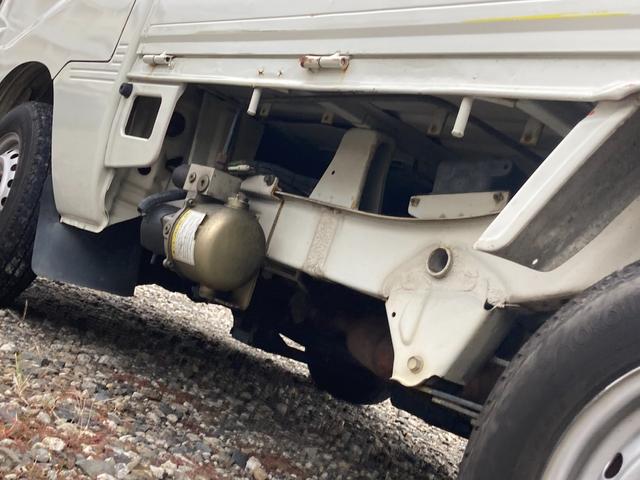 ハイゼットトラック 　４ＷＤ　垂直落下式パワーゲート　オートマ車　エアコン　パワーステアリング　フォグランプ　積載量３５０ｋｇ（35枚目）
