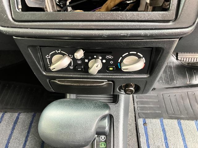 パジェロミニ アクティブフィールドエディション　４ＷＤ　キーレスエントリー　電動格納ミラー　ＡＴ　ＡＢＳ　アルミホイール　衝突安全ボディ　エアコン　パワーステアリング　パワーウィンドウ（5枚目）