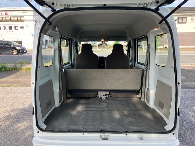 ＮＶ１００クリッパーバン ＤＸ　両側スライドドア　５速マニュアル車　エアコン　運転席エアバッグ　助手席エアバッグ　最大積載量３５０ｋｇ（20枚目）