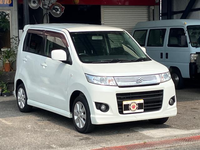 ワゴンＲスティングレー Ｘ　ＨＩＤ　スマートキー　電動格納ミラー　ベンチシート　ＡＴ　盗難防止システム　ＡＢＳ　ＣＤ　　アルミホイール　衝突安全ボディ　オートエアコン　エンジンプッシュスタート（12枚目）