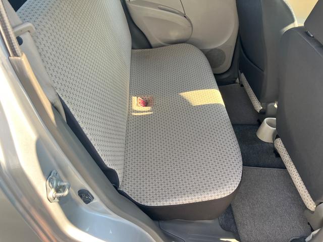 アルト Ｆ　キーレスエントリー　ＡＴ　盗難防止システム　ＣＤ　衝突安全ボディ　エアコン　パワーステアリング　パワーウィンドウ（31枚目）