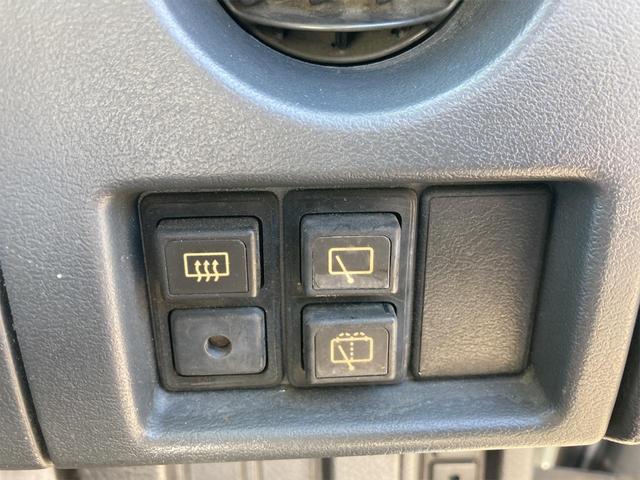 ジムニー ランドベンチャー　４ＷＤ　アルミホイール　背面タイヤ　ハードカバー　ルーフキャリア　インタークーラーターボ　オートマ車　エアコン　ＣＤデッキ（7枚目）