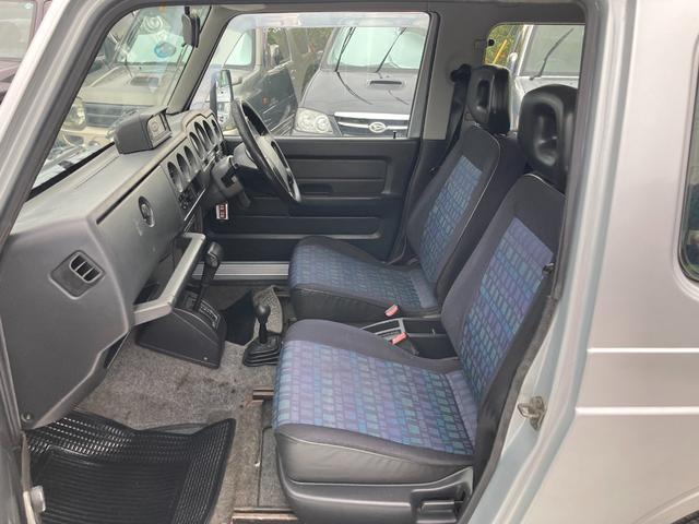 ジムニー ランドベンチャー　４ＷＤ　アルミホイール　背面タイヤ　ハードカバー　ルーフキャリア　インタークーラーターボ　オートマ車　エアコン　ＣＤデッキ（10枚目）
