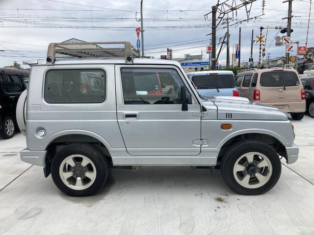 ジムニー ランドベンチャー　４ＷＤ　アルミホイール　背面タイヤ　ハードカバー　ルーフキャリア　インタークーラーターボ　オートマ車　エアコン　ＣＤデッキ（16枚目）