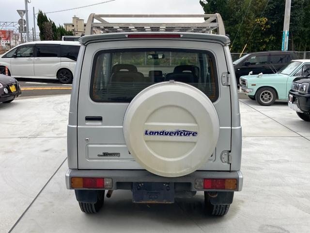 ジムニー ランドベンチャー　４ＷＤ　アルミホイール　背面タイヤ　ハードカバー　ルーフキャリア　インタークーラーターボ　オートマ車　エアコン　ＣＤデッキ（18枚目）