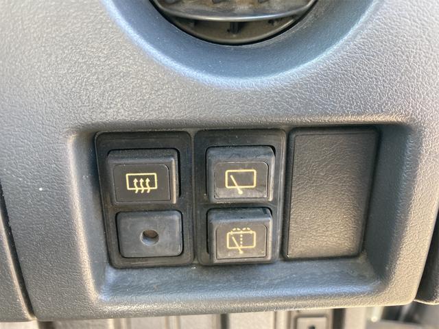 ジムニー ランドベンチャー　４ＷＤ　アルミホイール　背面タイヤ　ハードカバー　ルーフキャリア　インタークーラーターボ　オートマ車　エアコン　ＣＤデッキ（32枚目）