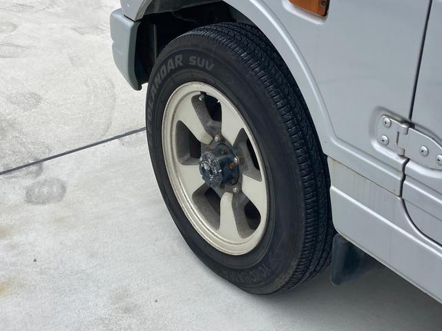 ジムニー ランドベンチャー　４ＷＤ　アルミホイール　背面タイヤ　ハードカバー　ルーフキャリア　インタークーラーターボ　オートマ車　エアコン　ＣＤデッキ（40枚目）