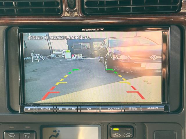 バックカメラも付いています。駐車の時に便利なのはもちろんの事、後方死角にいる子供たちに気が付くことができるので安心安全ですね