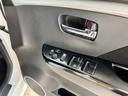 Ｘ　ＨＩＤ　スマートキー　電動格納ミラー　ベンチシート　ＡＴ　盗難防止システム　ＡＢＳ　ＣＤ　　アルミホイール　衝突安全ボディ　オートエアコン　エンジンプッシュスタート（9枚目）