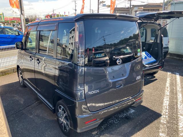 ルークス ハイウェイスター　車検令和７年１０月　左側パワースライド　インテリキー　走行６９０００ｋｍ　ナビ　フルセグ　ドラレコ　オートエアコン　パワステ　パワーウィンドウ　Ｗエアバッグ（8枚目）