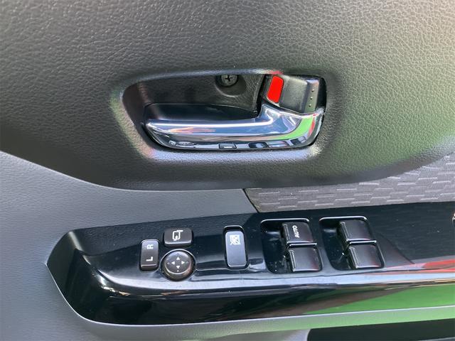 スペーシアカスタム 　両側パワースライドドア　ナビＴＶ　車検令和９年２月まで　スマートキー　プッシュスタートボタン　ミラーウィンカー　アルミホイール（19枚目）