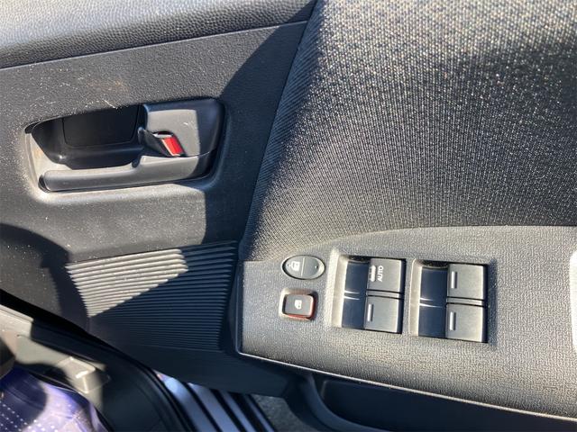 フリードスパイク G キーレス ドライブレコーダー ETC CDデッキ 横滑り防止装置 Wエアバッグ(7枚目)