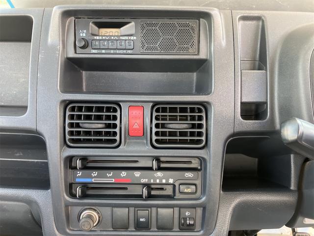キャリイトラック ＫＣ　エアコン　パワステ　３方開　４ＷＤ　運転席エアバッグ　マニュアル５速車（12枚目）