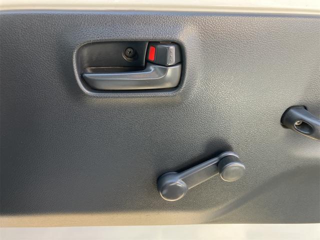 キャリイトラック ＫＣ　エアコン　パワステ　３方開　４ＷＤ　運転席エアバッグ　マニュアル５速車（14枚目）