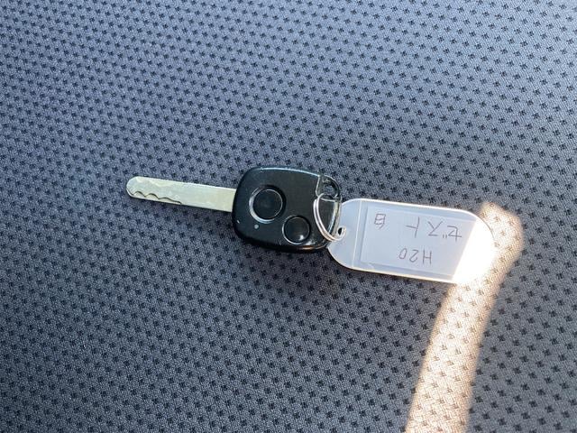 ���⌇�����Ȃ��A�C�e���ƂȂ����L�[���X�B�������t���Ă��܂��B���ڃL�[���������܂Ȃ��Ă��h�A�̎{���E�J�����o���܂��B�h�A���̃L�Y�h�~�ɂ��Ȃ�܂���