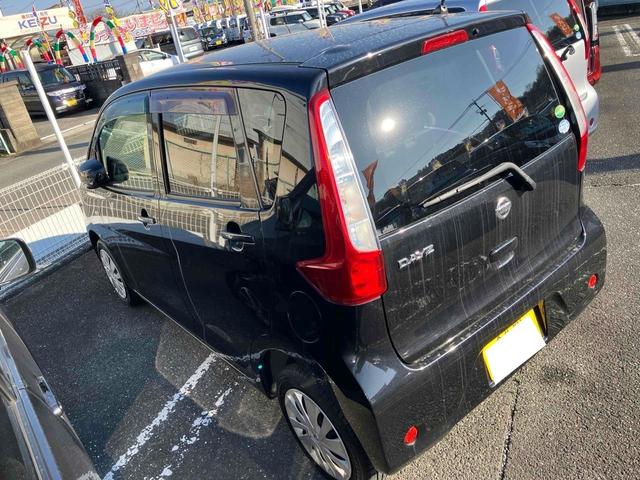 デイズ Ｊ　ＥＴＣ　ナビ　ＴＶ　キーレスエントリー　電動格納ミラー　ベンチシート　ＣＶＴ　ＡＢＳ　ＣＤ　衝突安全ボディ　エアコン　パワーステアリング　パワーウィンドウ（17枚目）