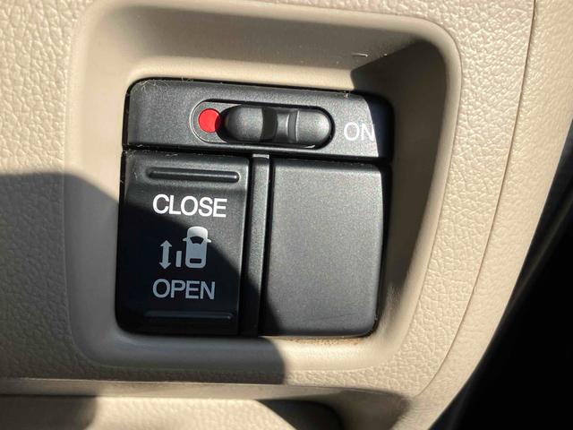 Ｎ－ＢＯＸ Ｇ・Ｌパッケージ　ＥＴＣ　バックカメラ　両側スライド・片側電動　ナビ　ＴＶ　スマートキー　アイドリングストップ　電動格納ミラー　ベンチシート　ＣＶＴ　盗難防止システム　ＡＢＳ　ＥＳＣ　ＣＤ　ＤＶＤ再生　ＵＳＢ（10枚目）