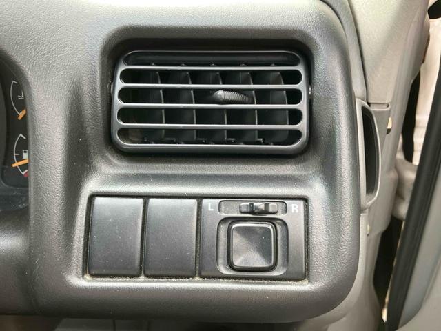 Kei Xタイプ 5速MT ターボ ABS CD AUX端子有 社外15インチアルミ エアコン パワーステアリング パワーウィンドウ キーレスエントリー(6枚目)