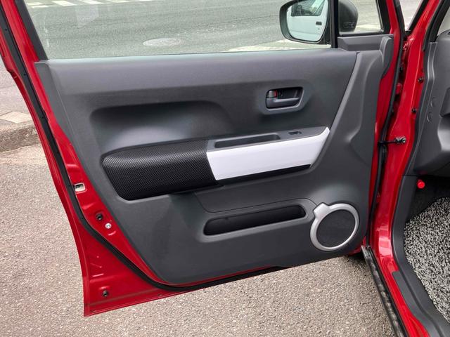 ハスラー Ｘ　４ＷＤ　ＥＴＣ　バックカメラ　ナビ　ＴＶ　衝突被害軽減システム　オートライト　ＨＩＤ　スマートキー　アイドリングストップ　電動格納ミラー　シートヒーター　ベンチシート　ＣＶＴ　盗難防止システム　ＡＢＳ（37枚目）