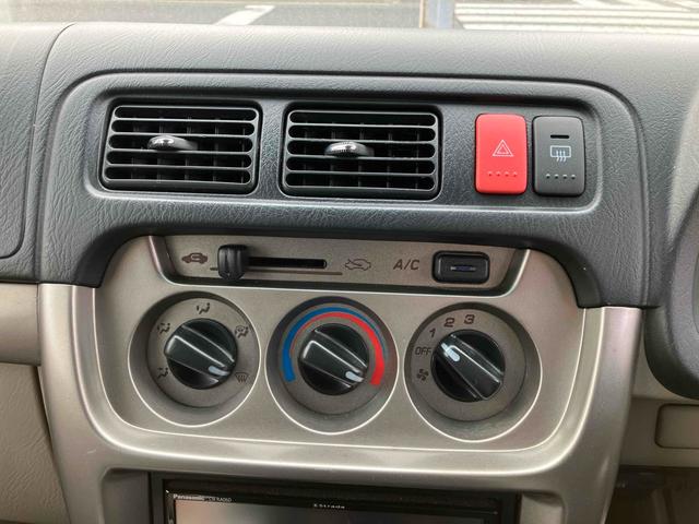 �C���ɍ��킹�Ē����I�ɑ��삷�邱�ƂŁA�ԓ������ł����K�ɕۂĂ܂��B