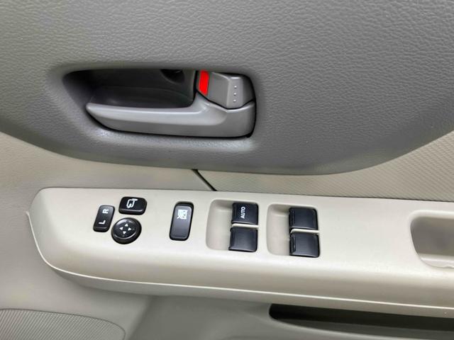 フレアワゴン ＸＧ　両側スライドドア　衝突被害軽減システム　スマートキー　アイドリングストップ　電動格納ミラー　ベンチシート　ＣＶＴ　盗難防止システム　ＡＢＳ　ＥＳＣ　ＣＤ　ミュージックプレイヤー接続可　衝突安全ボディ（7枚目）