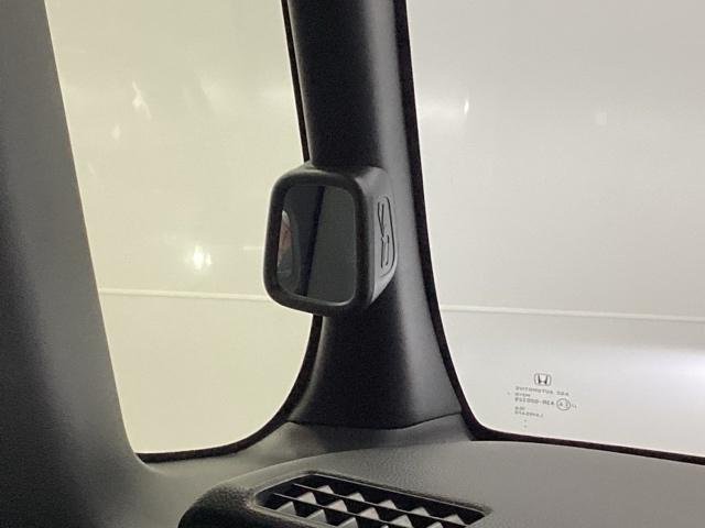 Ｎ－ＢＯＸカスタム コーディネートスタイル　ＨｏｎｄａＣＯＮＮＥＣＴｆｏｒＧａｔｈｅｒｓ＋ナビ装着用スペシャルパッケージ　レーダーブレーキサポート　パワーウインドウ　両側自動ドア　サイドエアバック　前席シートヒーター　Ｄレコ　Ｐセンサー　ＬＥＤ（34枚目）