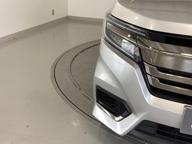 ステップワゴンスパーダ スパーダ・クールスピリットホンダセンシング　純正ナビ　フルセグ　リアカメラ　両電動スライドドア　スマートキ－　キーフリー　リヤカメラ　三列シート　横滑り防止機能　アクティブクルーズ　オートエアコン　ナビ＆ＴＶ　助手席エアバッグ　シートＨ　ＡＢＳ（29枚目）