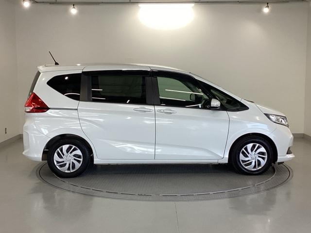 フリード Ｇ・ホンダセンシング　純正メモリーナビ　両側電動スライドドア　Ｆセグ　追突被害軽減ブレーキ　ｉストップ　Ｗエアバッグ　パワーウィンドウ　アクティブクルーズコントロール　スマートキ　カラーバックモニター　整備点検記録簿（31枚目）