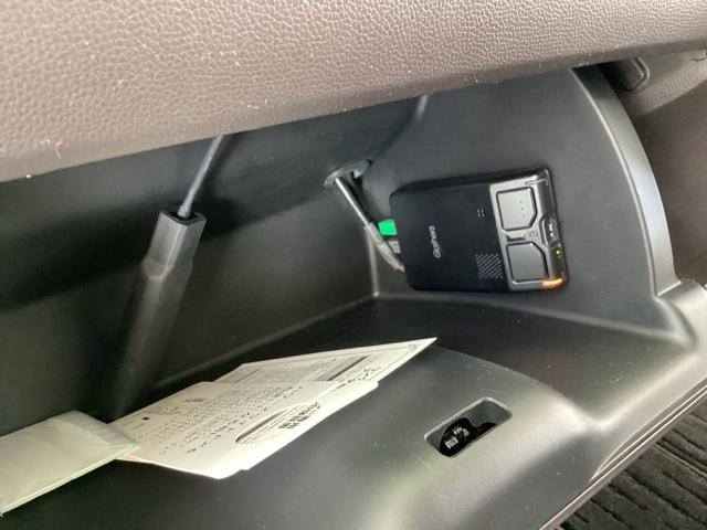 フリード Ｇ・ホンダセンシング　純正メモリーナビ　両側電動スライドドア　Ｆセグ　追突被害軽減ブレーキ　ｉストップ　Ｗエアバッグ　パワーウィンドウ　アクティブクルーズコントロール　スマートキ　カラーバックモニター　整備点検記録簿（33枚目）
